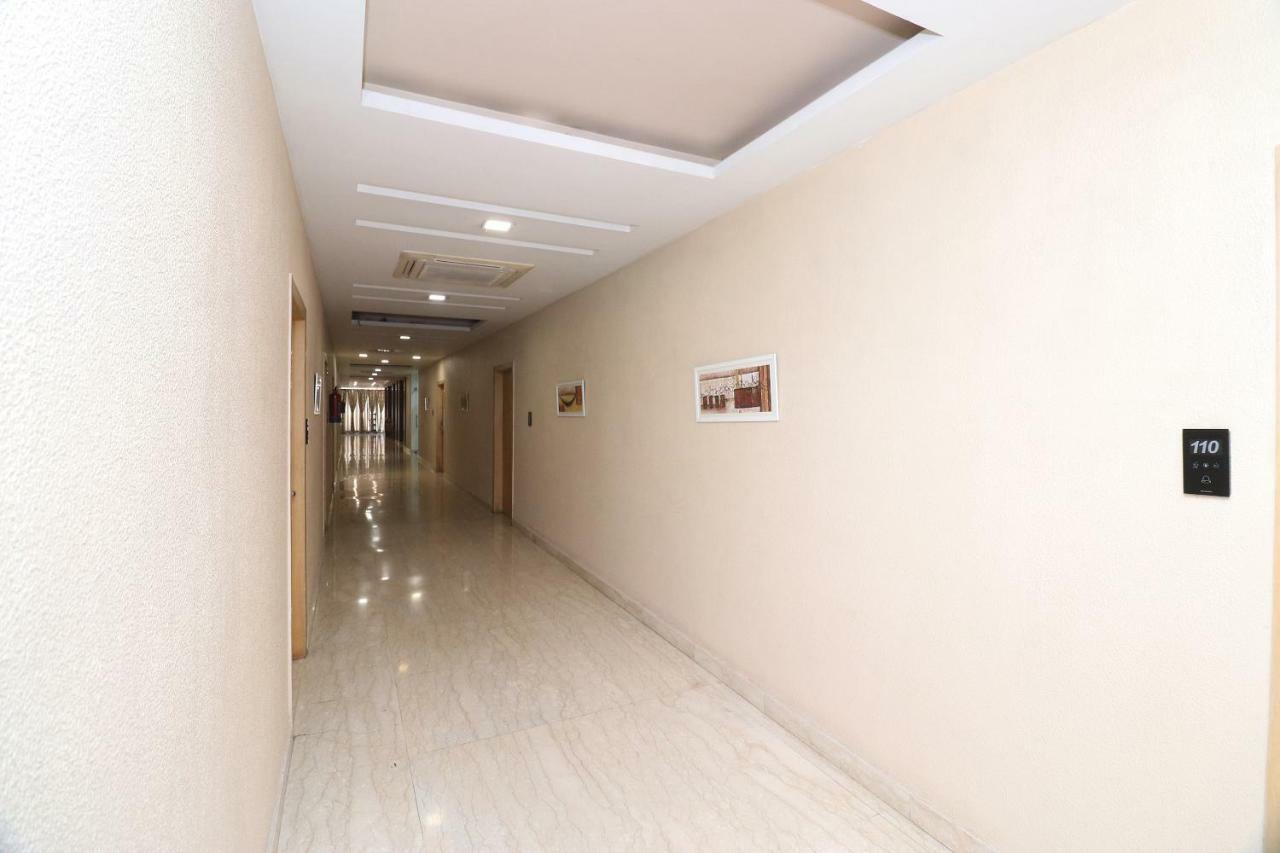 Oyo 5843 Hotel Yash Inn Mirzāpur Extérieur photo